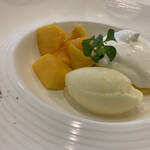 ル・ニ・ド・ファコン - 