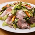 アフターテイスト - 自家製イベリコ豚の燻製サラダ／イベリコ豚のサラダプレート