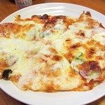 岩金 - ミックスピザ