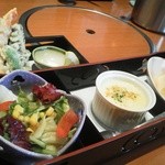 岡山甲羅本店 - かに釜めし御膳のサラダ、かに豆冨、かにグラタン