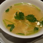 中国料理 豪華 - 卵スープ。これまた旨い！