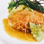 レストラン・ドゥースドゥース - 舌平目のジャガイモ包み焼きアンチョビソース