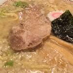 Kemuriya - ニンニク背脂醤油ラーメン8８0円