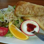 nene - モーニングＢ(アーモンドトースト)