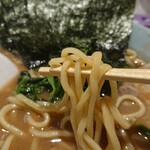 横浜家系ラーメン 平田屋 - 麺 リフト