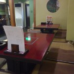 川崎屋 - テーブル席