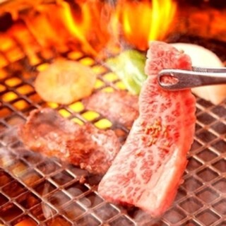 Enjoy plenty of carefully selected meat! All-you-can-eat Yakiniku (Grilled meat) from 2,480 yen