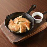 Black pork iron pot gyoza