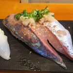 玄海鮨 - アジ  これも  さっきまで泳いでた