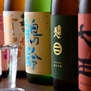 We are particular about Japanese sake and order carefully selected brands from all over the country.