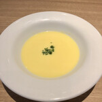 ビストロ スリール - 冷製コーンスープ