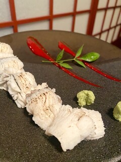 Shimizuya - ハモ塩炙り梅わさび