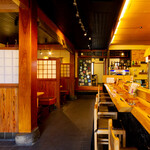 Osakana Dining Kiraku - 宽敞的店内