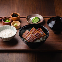 伊勢いもとろろうな丼