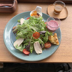 Cafe+studio flat - 