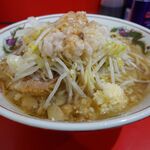 ラーメン二郎 - 小ラーメン　ニンニク・アブラ！　700円