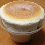 ファミリーマート - 料理写真:スフレ・プリン￥278