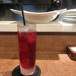 ラガッツァ - 鮮やかな天然色は見た目にも爽やかな紫蘇ジュース