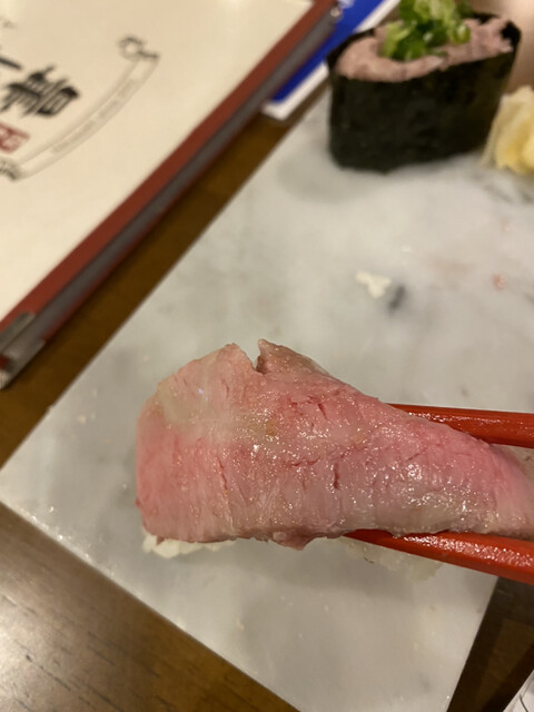 蒲田西口 肉寿司の料理の写真
