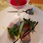 ノースポール - アミューズ。リバーブの赤がキレイ!