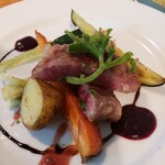 ノースポール - お肉～ソースはブルーベリー!