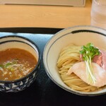 つけ麺 いな月 - 鶏魚介のつけ麺８００円