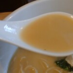 Menya Emu - 力強いスープ