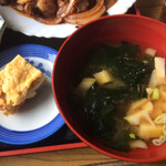 コバト - お味噌汁は筍とワカメ