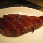 焼肉 ジャンボ - ヒレステーキ（店員さんが焼いてくれました）