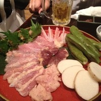 焼鶏あきら 中目黒本店 - これを七輪で焼いて行きます！