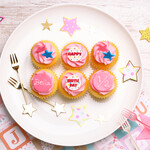 ベラズ カップケーキ - 【ご予約は5日前に】バースデーボックス（ピンク）は、バースデーカップケーキ6個セット