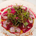 フランス料理 リュカ - タコのカルパッチョ・ビーツのサラダ。
            タコがぷりぷり！！
