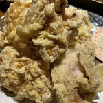 旬酔基じ - 1個がデカい！(⊙ꇴ⊙)
      衣サクサク中はジューシー♬︎