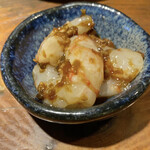 旬酔基じ - お通し♬︎
      ボタン海老の三升漬和え♡