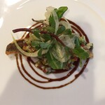 サラマンジェ ド ヨシノ - 大カマスのソテー　フェンネル、スベリヒユ、刻み野菜と共に