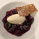 サラマンジェ ド ヨシノ - アメリカンチェリーのデザート