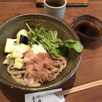 自家製粉石臼挽きうどん 青空blue 本店 - 