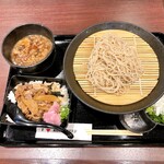 鉄板焼きステーキと生うどんの店 神戸牛あかぎ屋 - 