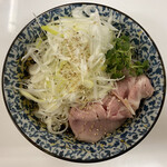 煮干ラーメンとローストビーフとステーキ パリ橋 - ・冷やし"生七味"まぜそば 600円/税込
・ねぎ 100円/税込