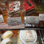 ナッシュカッツェ - キルシュ！おいしい！ケシの実のケーキもシェフおすすめだそうです！