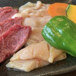 Yakiniku Giyuushiyou - 焼肉定食(¥1,200) ミノ・ホルモン