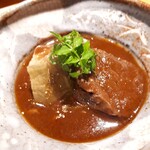 肉うち山 - ⚫牛タンシチュー　賀茂茄子