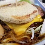 塩そば専門店 桑ばら - ビーフハンバーガー