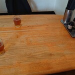 麺家 彩華 - 唯一の小上がり。