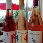 イル カンパネッロ - ワインは　グラス￥４８０〜、デキャンタ￥１，８００〜、ボトルは￥３，３００〜。お気軽にガブガブどうぞ〜