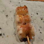 Yakitori Yamato - 飛来幸地鶏(名古屋コーチン)むね肉を皮巻きで