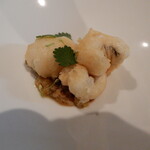 モトイ - 鱧のベニエ　朝風胡瓜のスープ