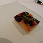 モトイ - さくらんぼのクラフティ，杉の新芽