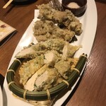 Neneya - 伊達鶏と舞茸の天ぷら 燻製塩添え