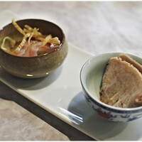 中国意境菜 白燕 - 前菜。この日は真鯛の粕漬けと豚タンの紹興酒漬け